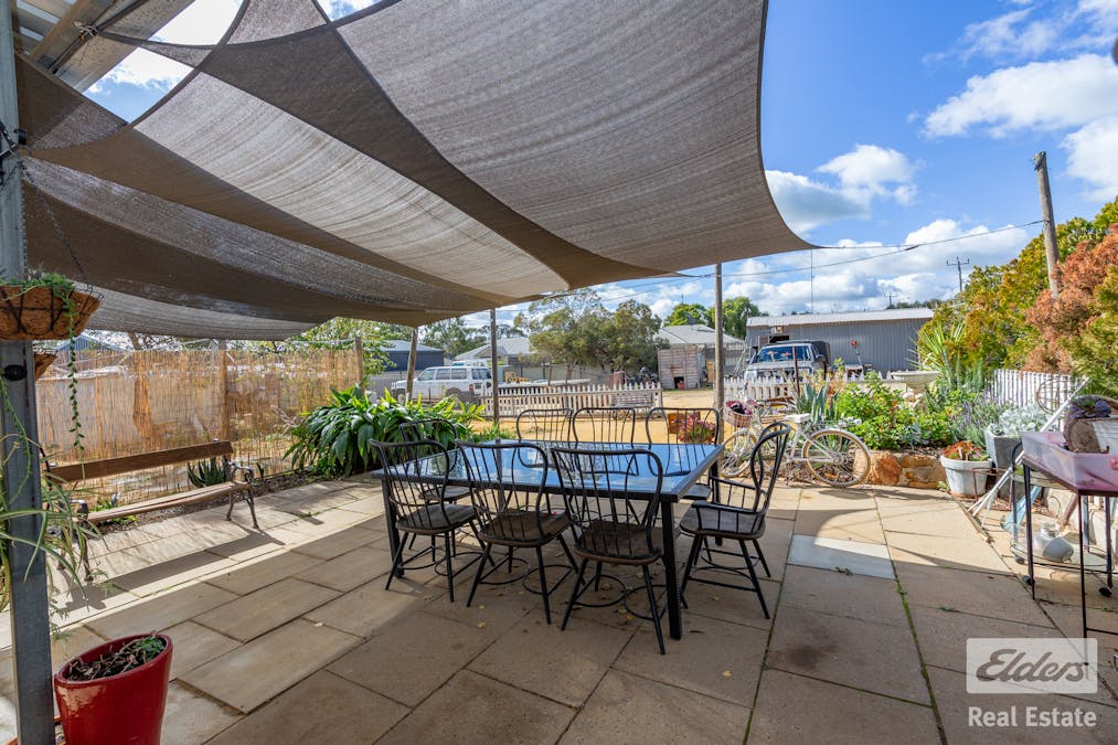 10 Lockyer Street, Goomalling, WA, 6460 - Image 25