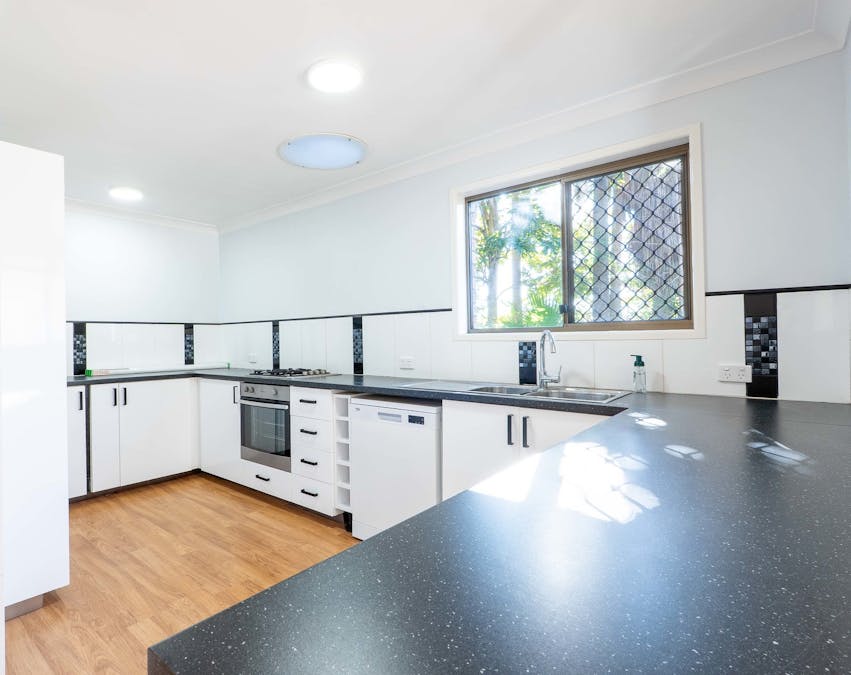 7 Rifle Range Road, Mount Lofty, QLD, 4350 - Image 5