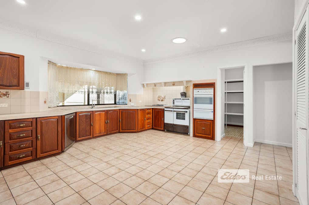 33 Forum Way, East Bunbury, WA, 6230 - Image 6