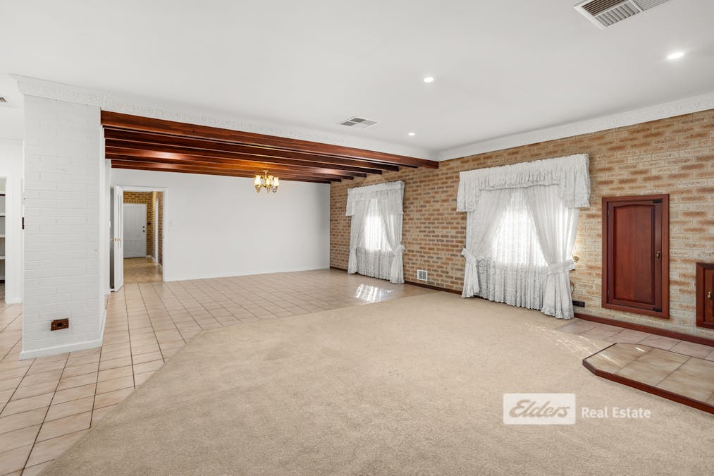 33 Forum Way, East Bunbury, WA, 6230 - Image 11