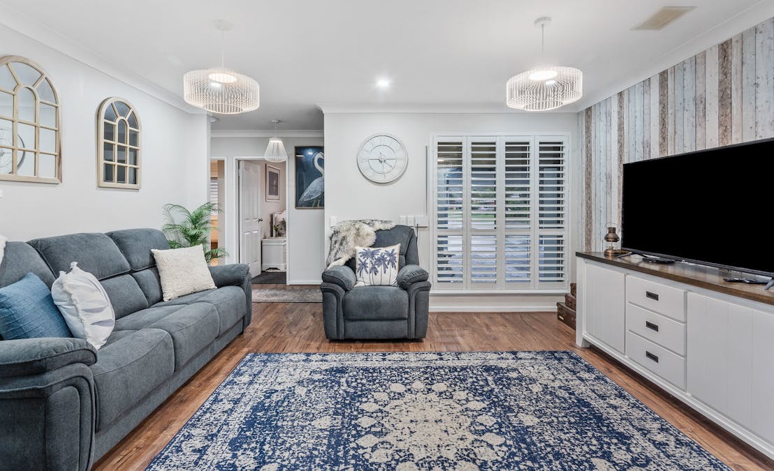 7 Varley Crescent, Cooloongup, WA, 6168 - Image 3