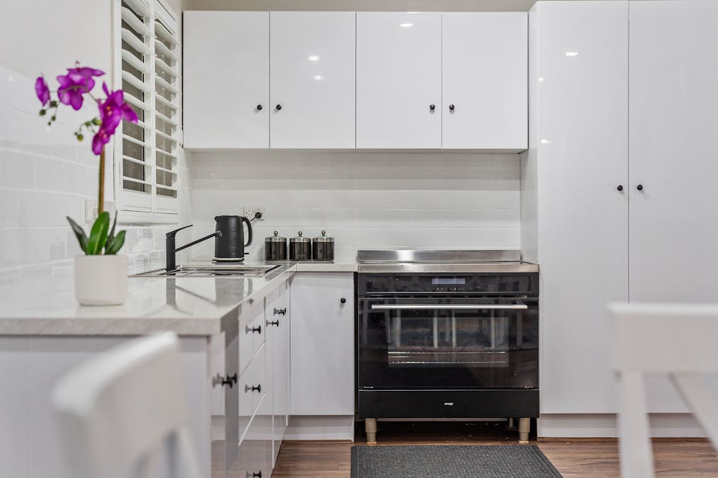 7 Varley Crescent, Cooloongup, WA, 6168 - Image 9