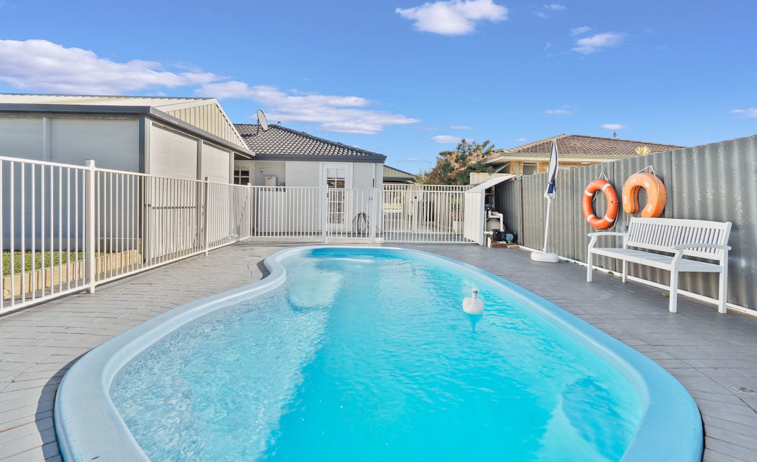 7 Varley Crescent, Cooloongup, WA, 6168 - Image 30