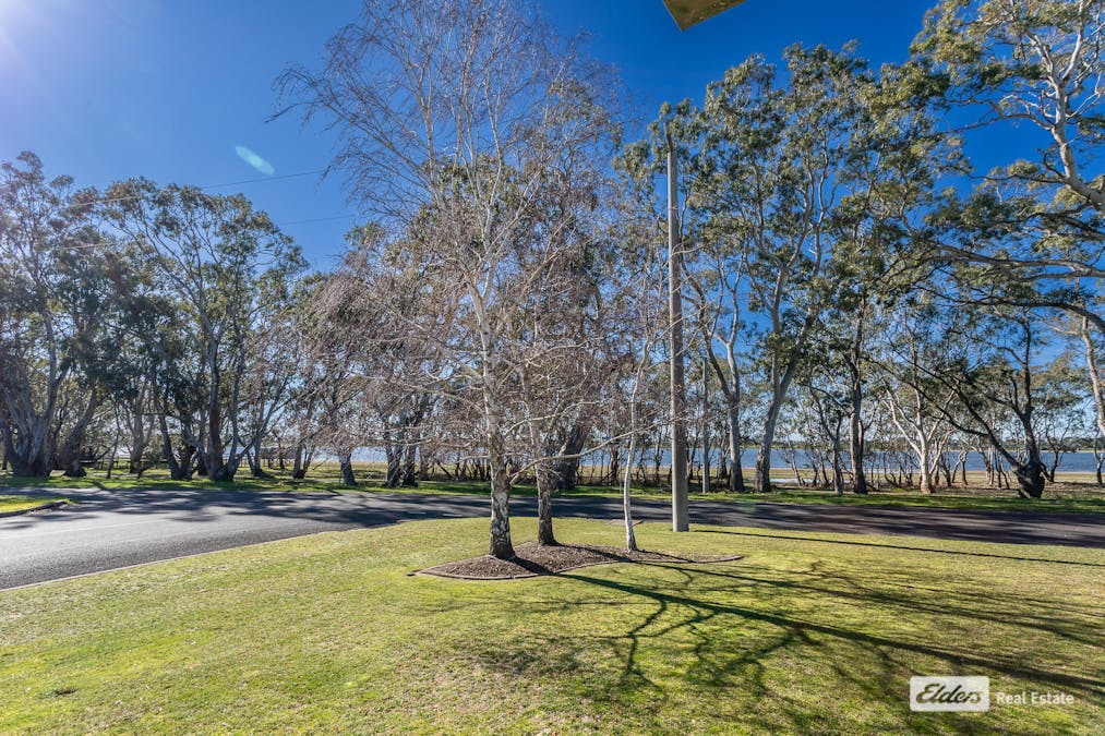213 Lake Street, Edenhope, VIC, 3318 - Image 3