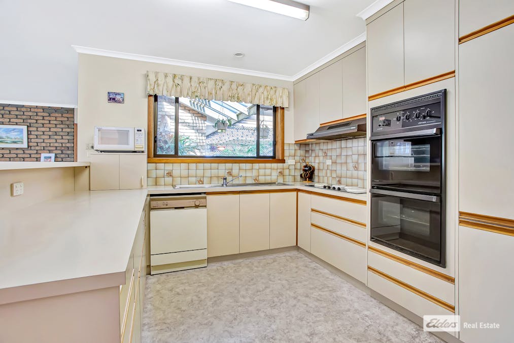 213 Lake Street, Edenhope, VIC, 3318 - Image 9