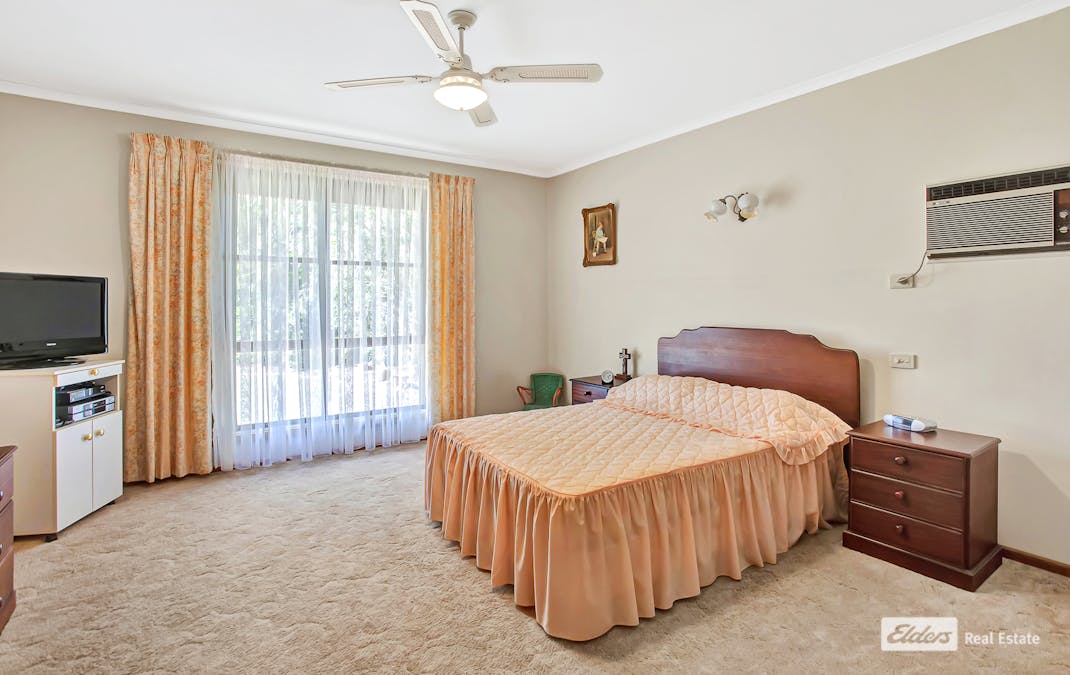 213 Lake Street, Edenhope, VIC, 3318 - Image 13