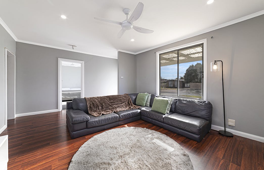 9 Roscoe , Hamilton, VIC, 3300 - Image 6
