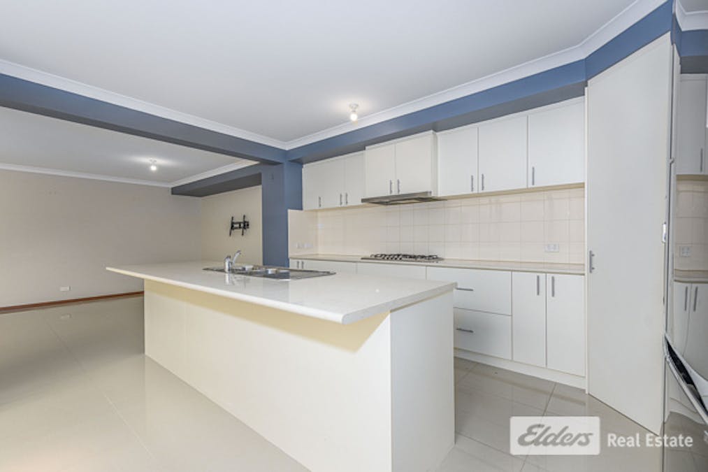 26 Emma Street, Rockingham, WA, 6168 - Image 8