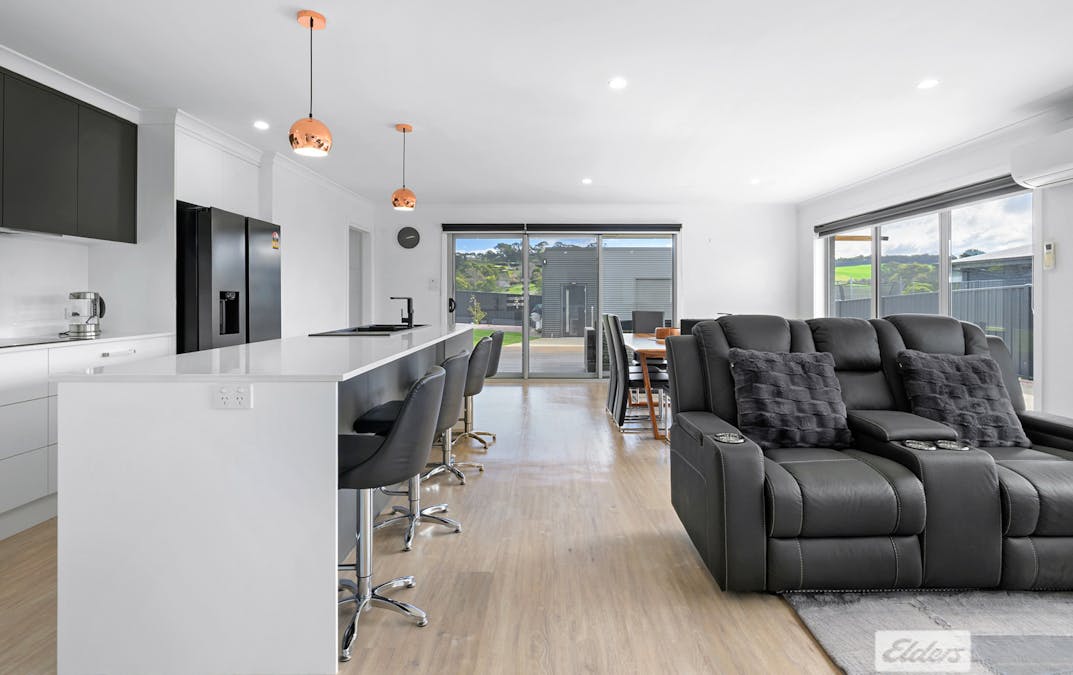 11 Janet Drive, Park Grove, TAS, 7320 - Image 6