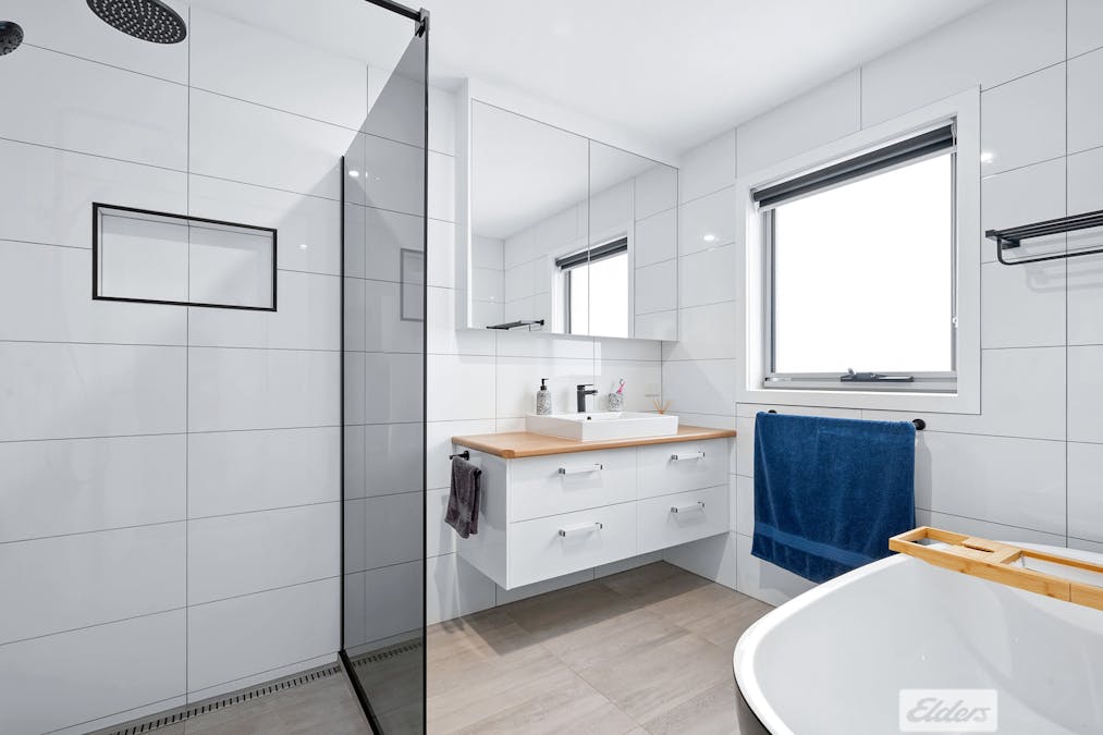 11 Janet Drive, Park Grove, TAS, 7320 - Image 9