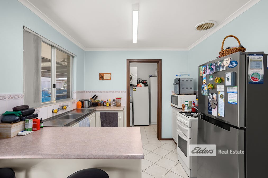 6 Drysdale Place, East Bunbury, WA, 6230 - Image 5