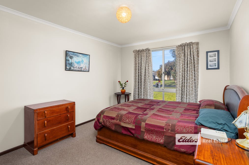 6 Drysdale Place, East Bunbury, WA, 6230 - Image 8