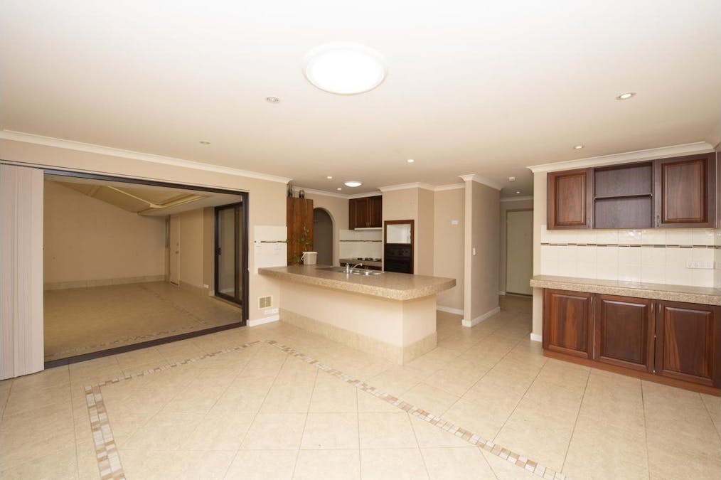 295 Ocean Drive, Withers, WA, 6230 - Image 2