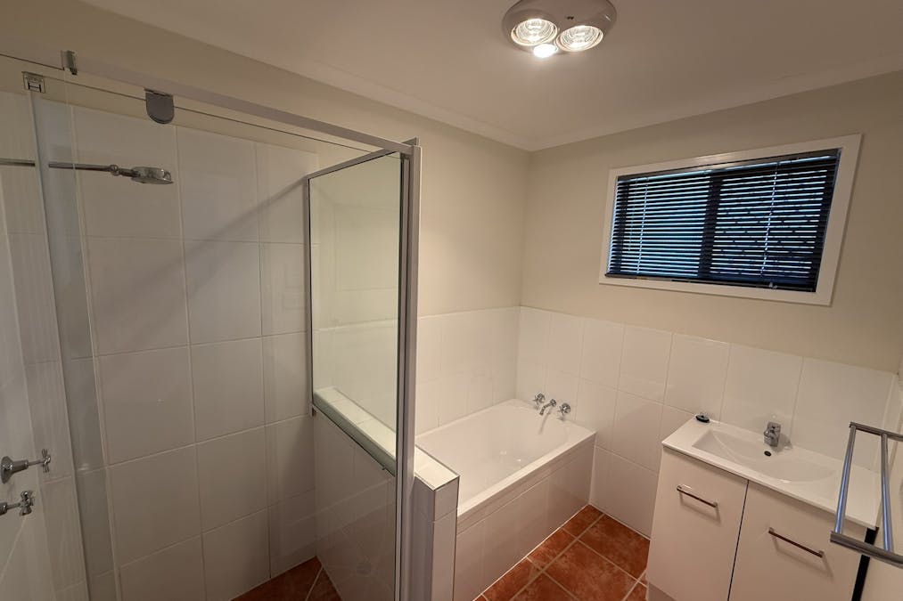 8 Witney Street, Telina, QLD, 4680 - Image 9
