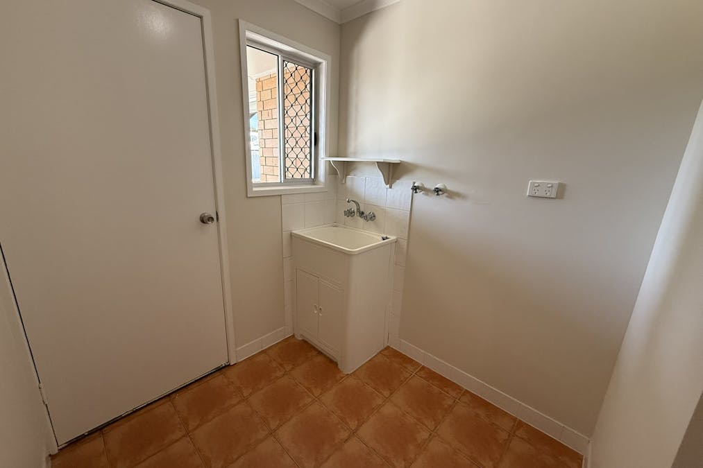 8 Witney Street, Telina, QLD, 4680 - Image 14