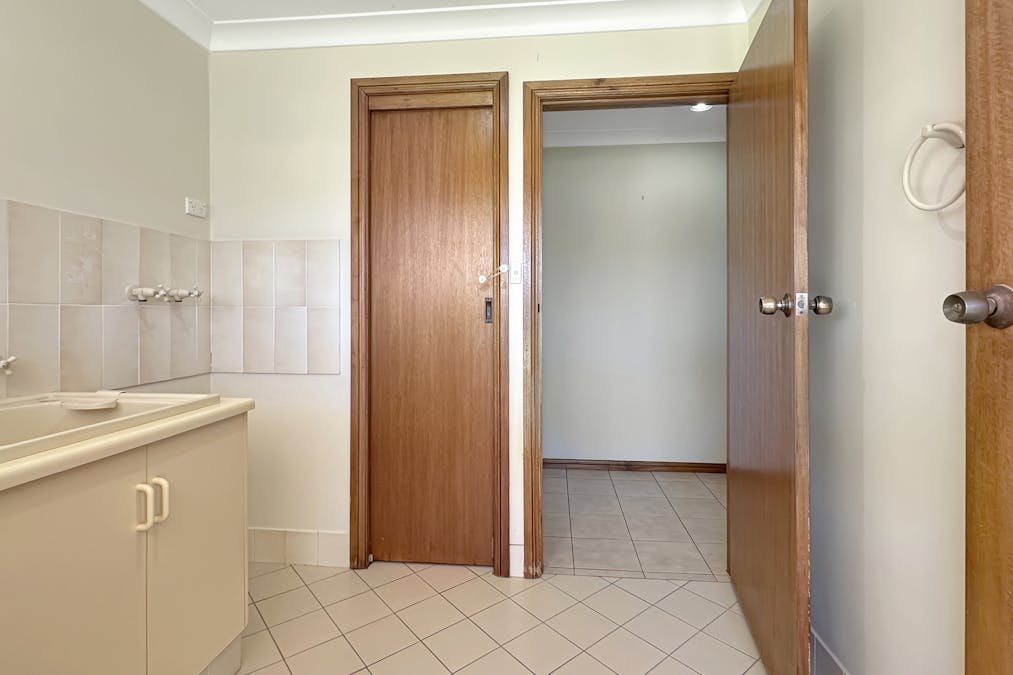 2 Cypress Place, Cobar, NSW, 2835 - Image 12