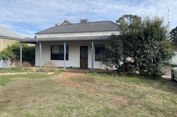 6 Anderson Street, Warracknabeal, VIC, 3393 - Image 1