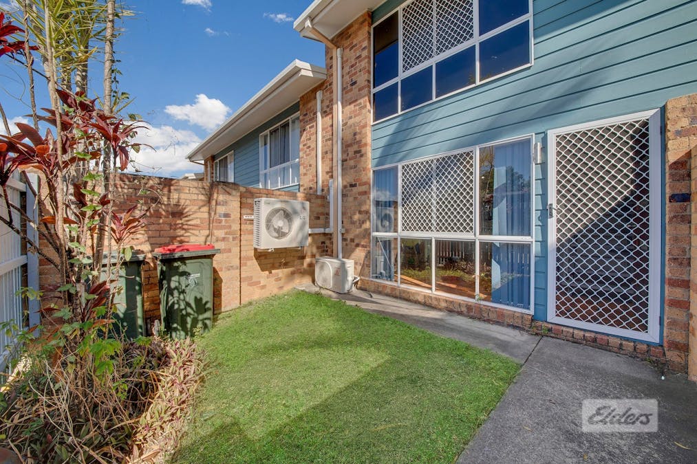 9/10 Chapman Street, Clinton, QLD, 4680 - Image 1