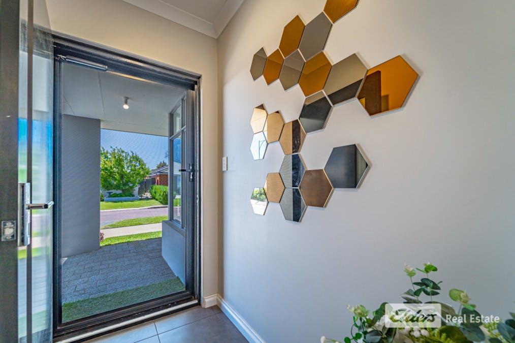 29 Sandringham Road, Baldivis, WA, 6171 - Image 5