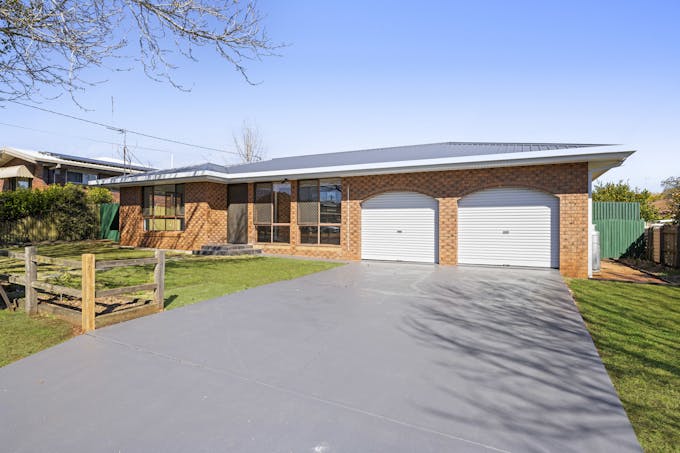 6 Hibiscus Drive, Centenary Heights, QLD, 4350 - Image 1