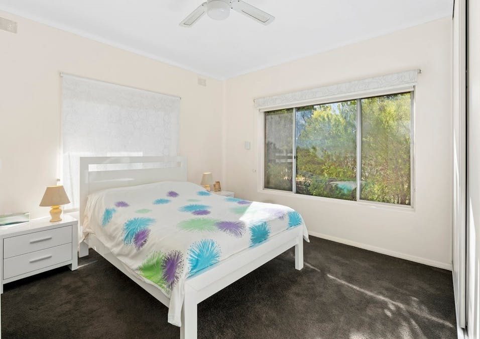 15 Wodonga Avenue, Loxton, SA, 5333 - Image 7