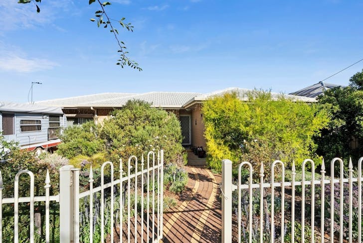 15 Wodonga Avenue, Loxton, SA, 5333