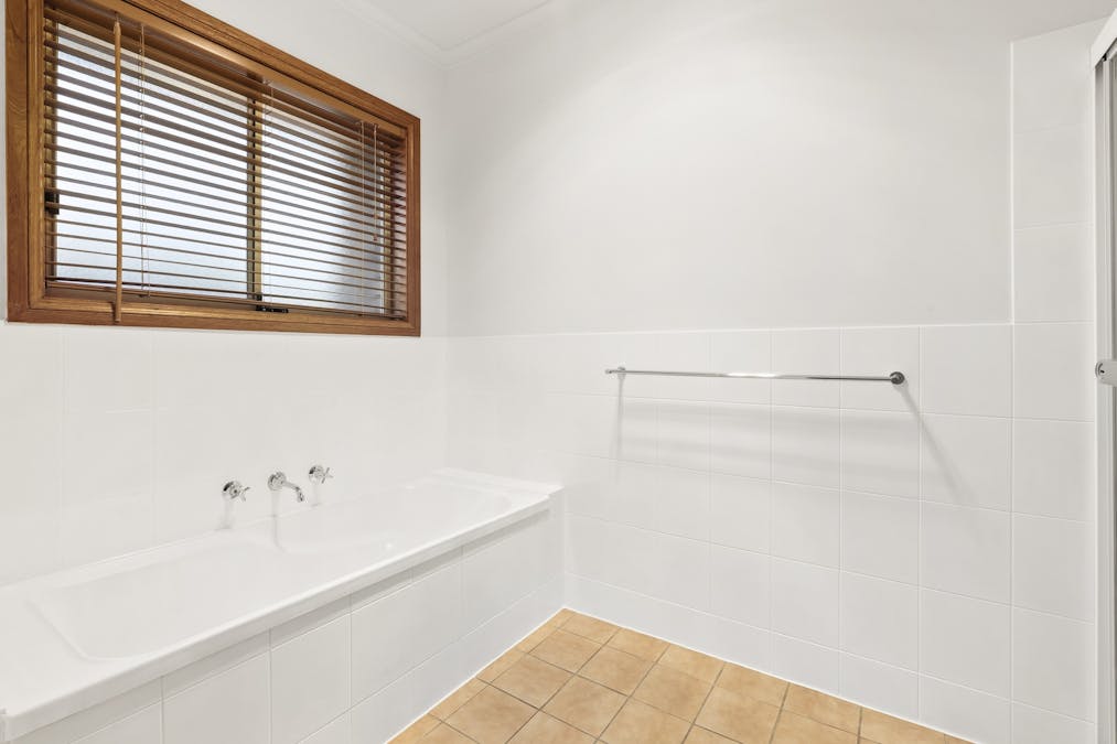 1 Luther Road, Loxton, SA, 5333 - Image 11