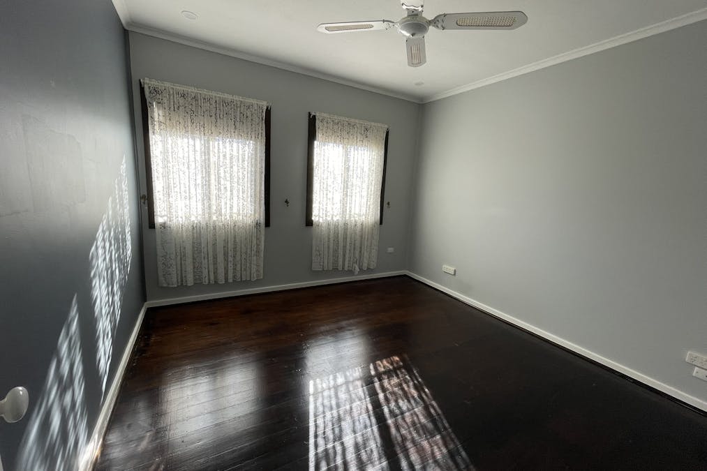 35 Gordon Street, Whyalla Norrie, SA, 5608 - Image 12