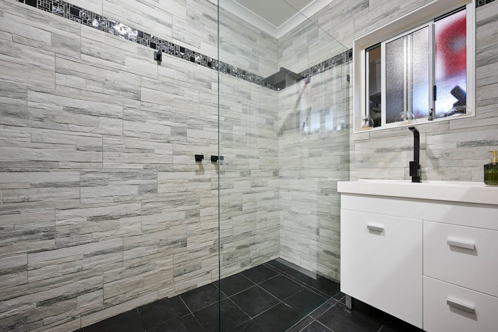 35 Gordon Street, Whyalla Norrie, SA, 5608 - Image 11