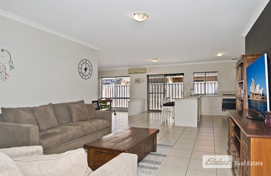 11 Knutsford Crescent, Port Kennedy, WA, 6172 - Image 4
