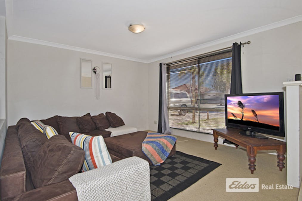 11 Knutsford Crescent, Port Kennedy, WA, 6172 - Image 2