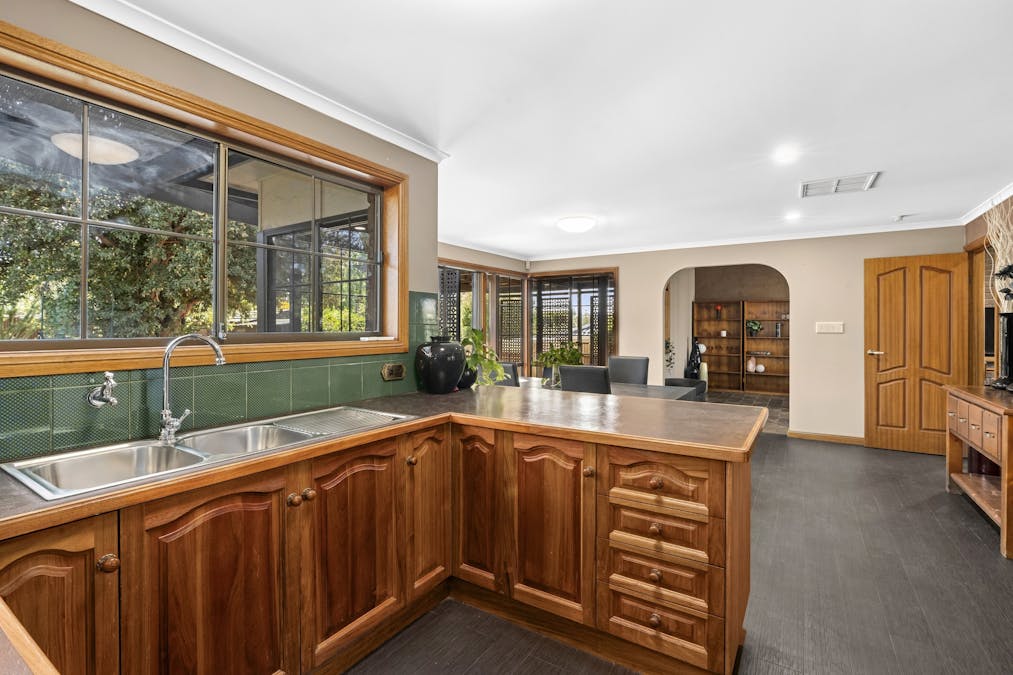 17 O'Malley Street, Berri, SA, 5343 - Image 5