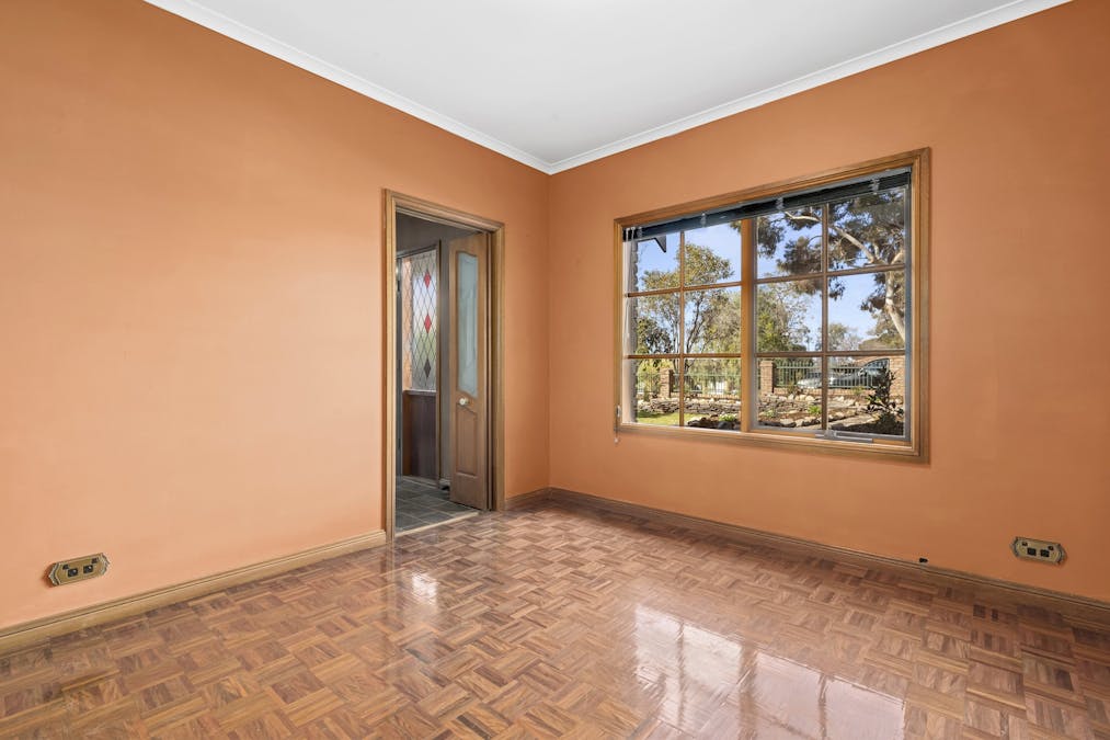 17 O'Malley Street, Berri, SA, 5343 - Image 6