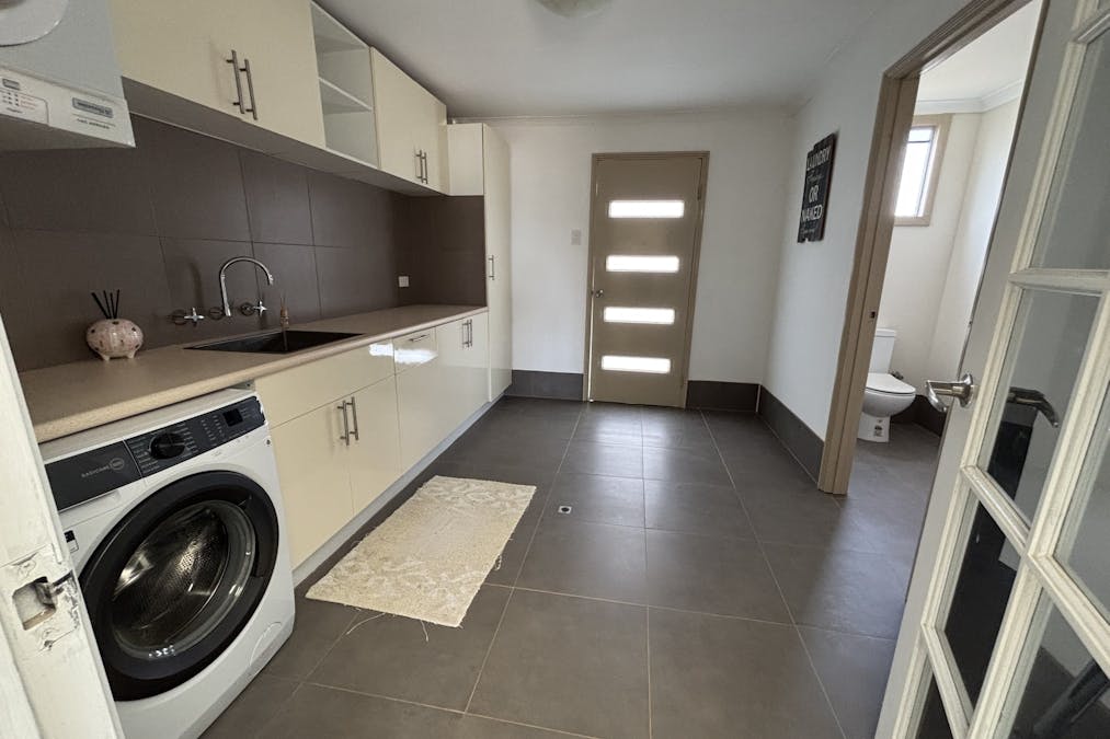 3 Jubilee Street, Merredin, WA, 6415 - Image 13