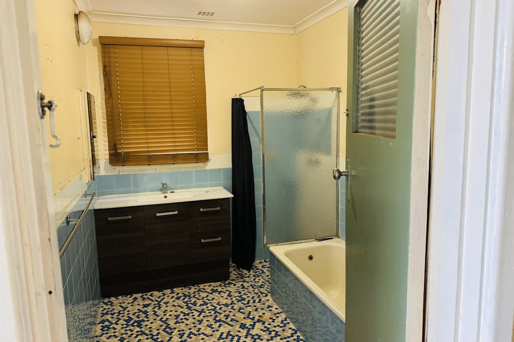 13  White Street, Brookton, WA, 6306 - Image 13