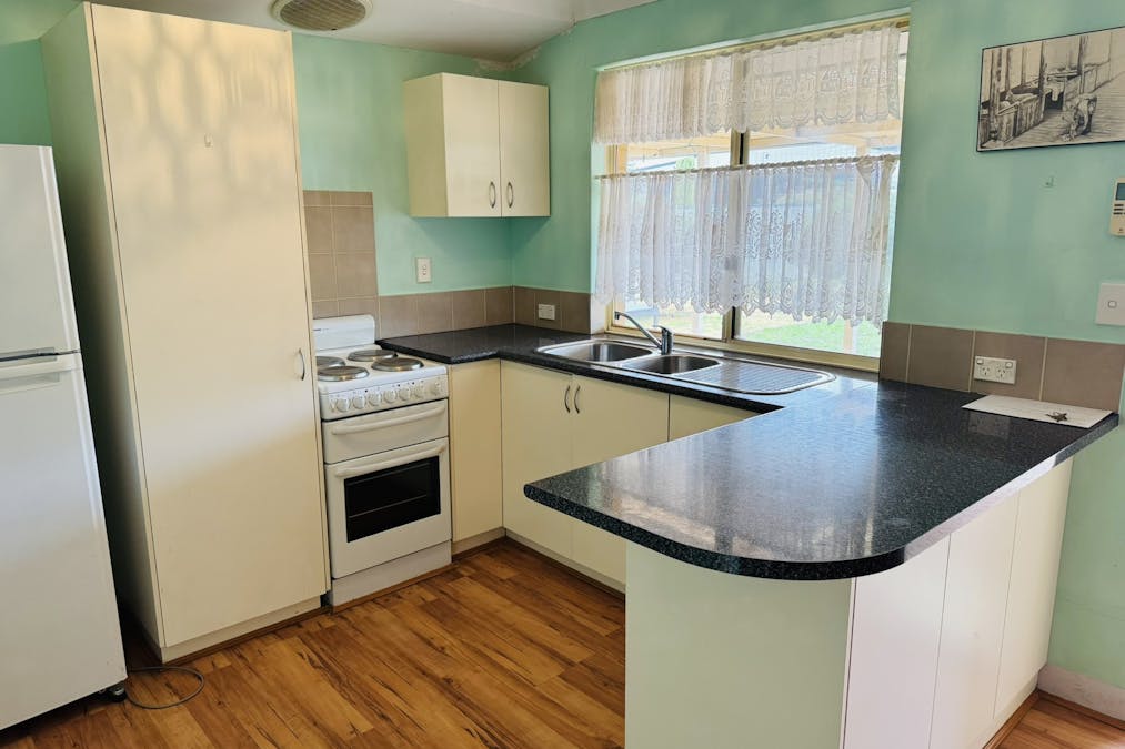 24 Reid Street, Quairading, WA, 6383 - Image 9