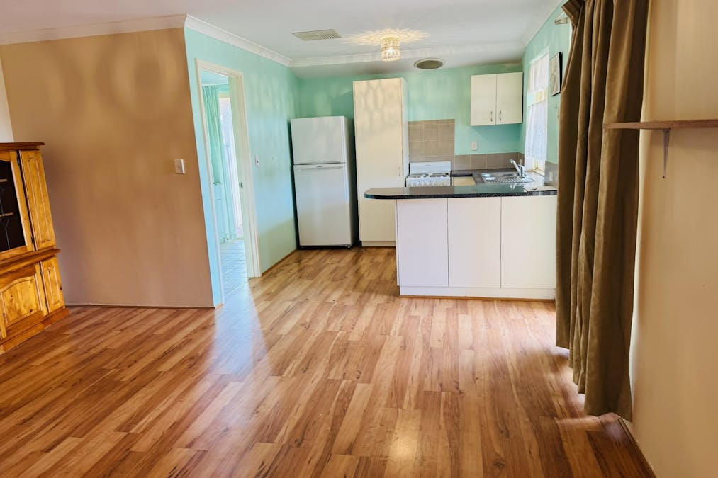 24 Reid Street, Quairading, WA, 6383 - Image 6