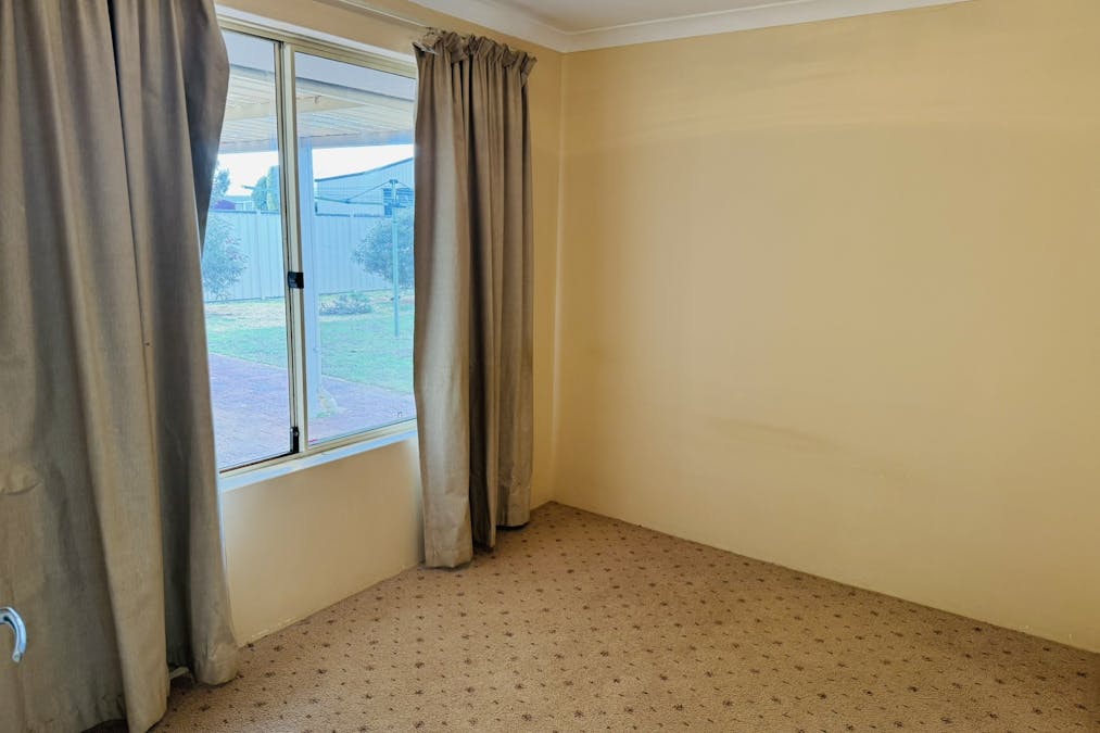 24 Reid Street, Quairading, WA, 6383 - Image 17