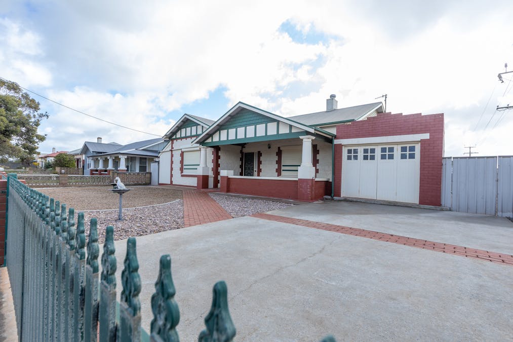 1 Sidney Road, Tumby Bay, SA, 5605 - Image 1
