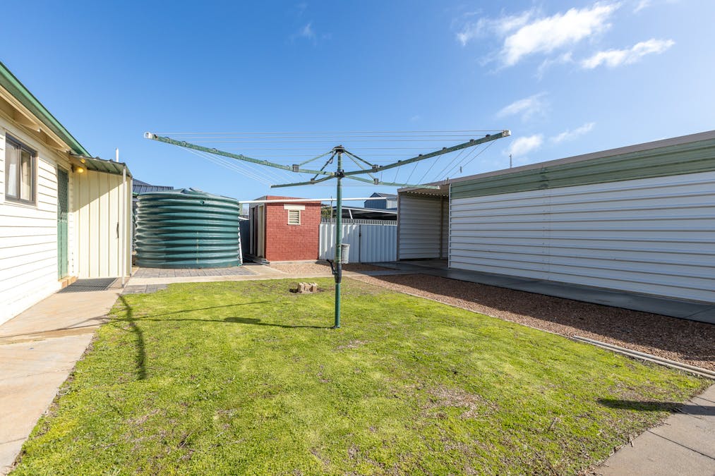 1 Sidney Road, Tumby Bay, SA, 5605 - Image 25