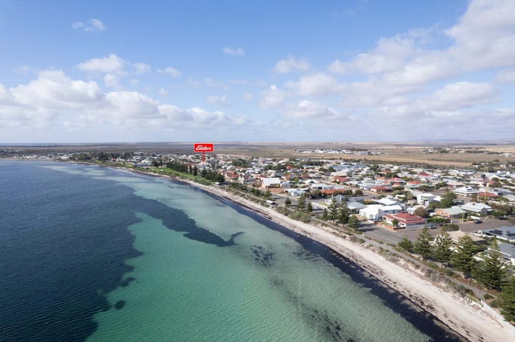 1 Sidney Road, Tumby Bay, SA, 5605 - Image 2