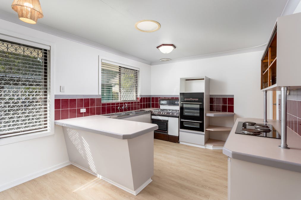 11 Hayward Place, Australind, WA, 6233 - Image 9