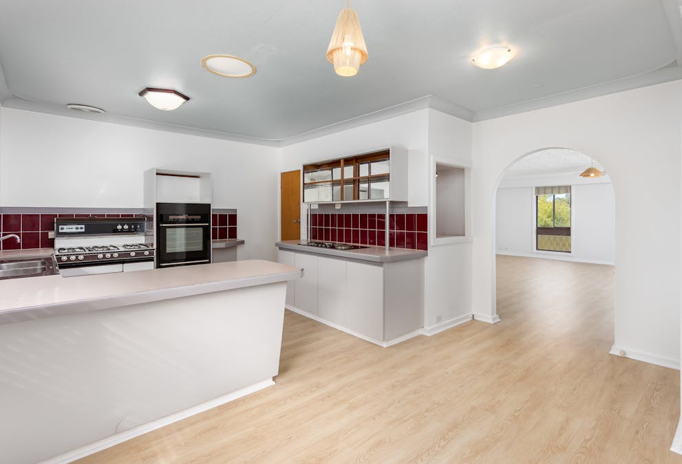 11 Hayward Place, Australind, WA, 6233 - Image 11