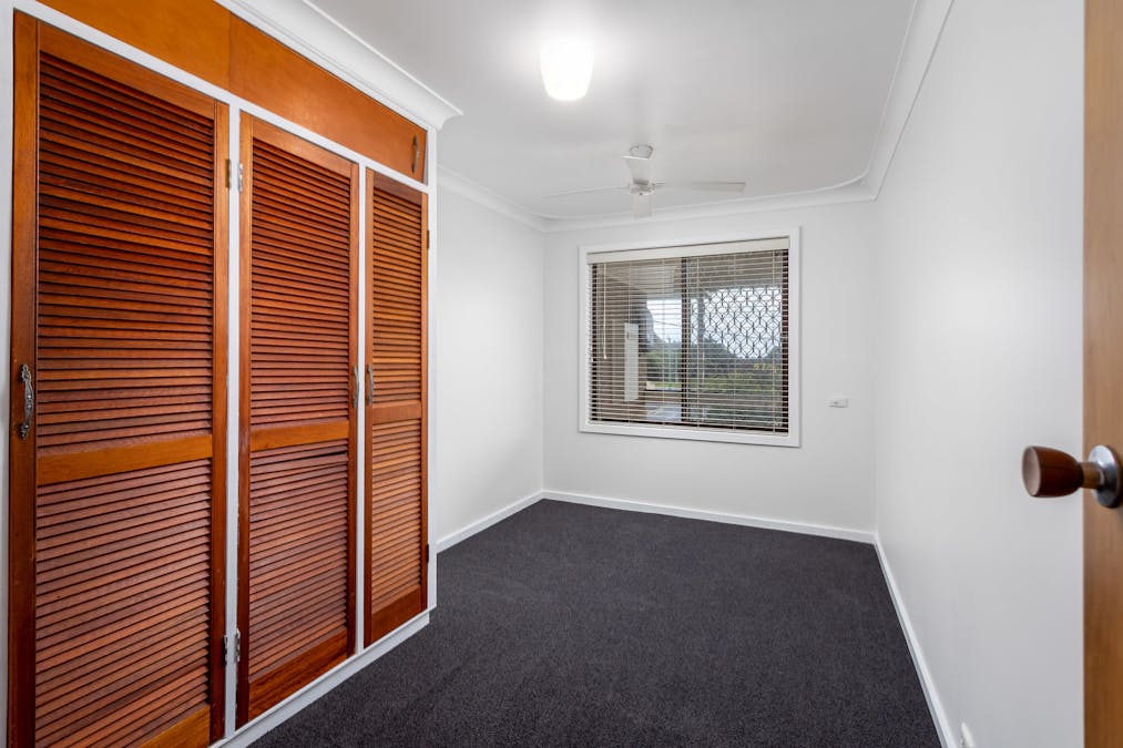 11 Hayward Place, Australind, WA, 6233 - Image 14
