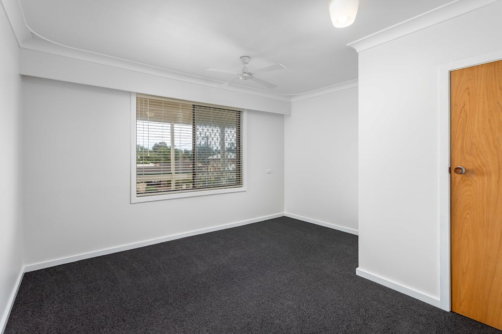11 Hayward Place, Australind, WA, 6233 - Image 15
