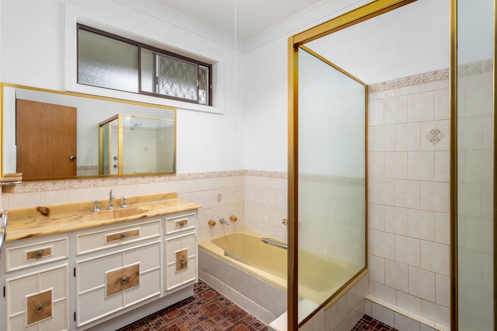 11 Hayward Place, Australind, WA, 6233 - Image 17