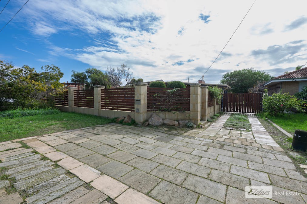 8A Farris Street, Rockingham, WA, 6168 - Image 2