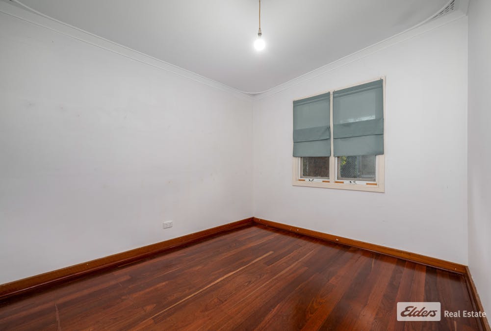 8A Farris Street, Rockingham, WA, 6168 - Image 11