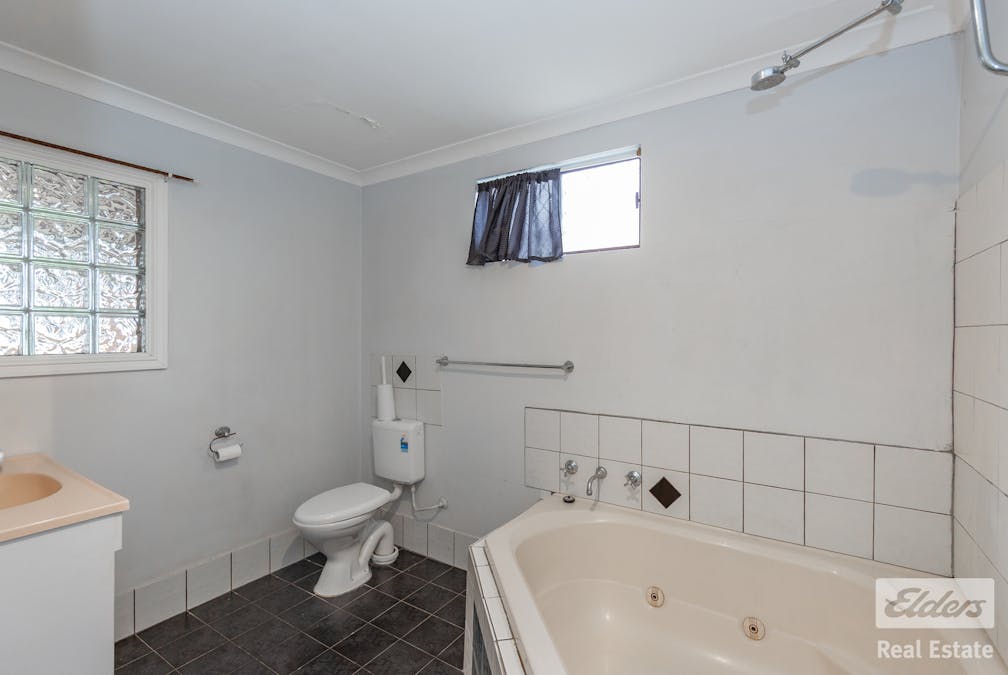 86 Kennedy Street, Northam, WA, 6401 - Image 16