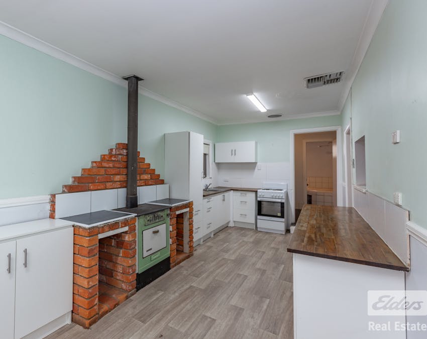 86 Kennedy Street, Northam, WA, 6401 - Image 5